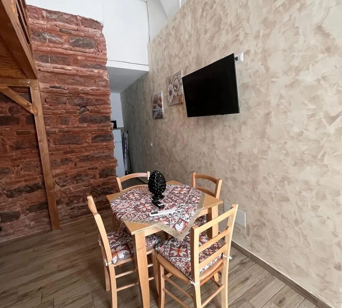Fisicaro Holiday Home 卡塔尼亚